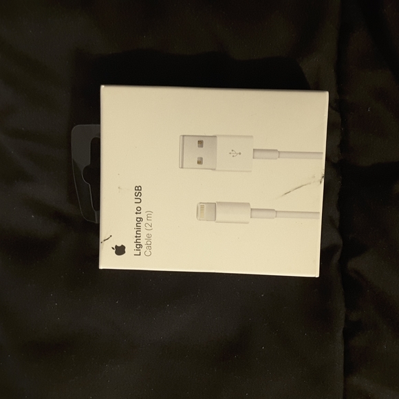 Apple Lightning to USB Cable (2m) - Picture 1 of 3